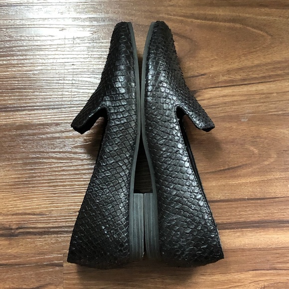 AREZZO Black Snakeskin Leather Almond Toe Loafer - Picture 7 of 15